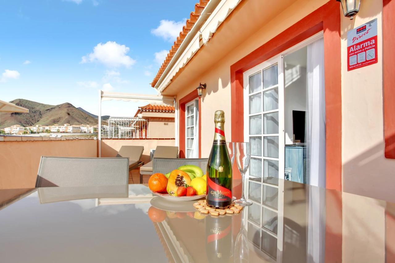 Top Floor, Sea View, Huge Terrace, Heated Pool, Garage Los Cristianos  Exterior photo